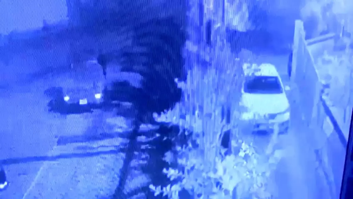 Üsküdar\'da İş Yerine Kurşun Yağdıran 2 Şüpheli Yakalandı