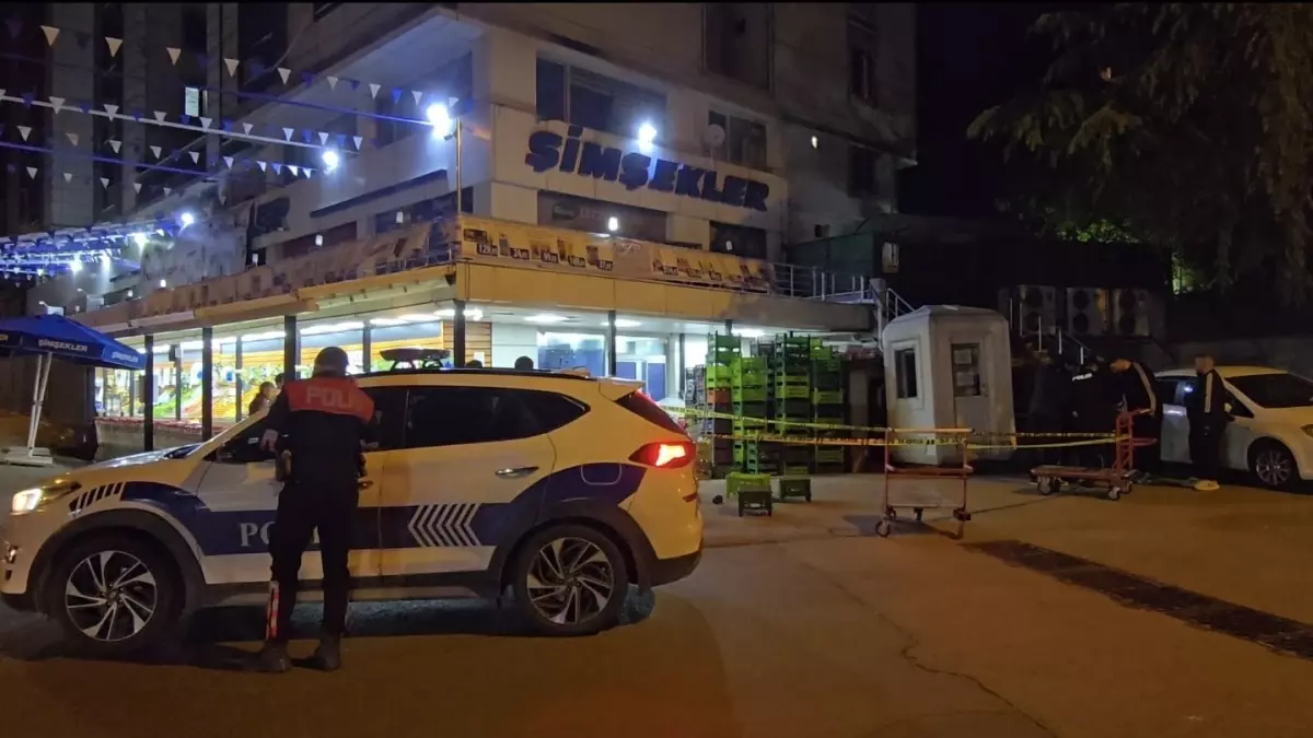 Dairede doğalgaz patladı, panikleyip 7\'nci kattan atladı