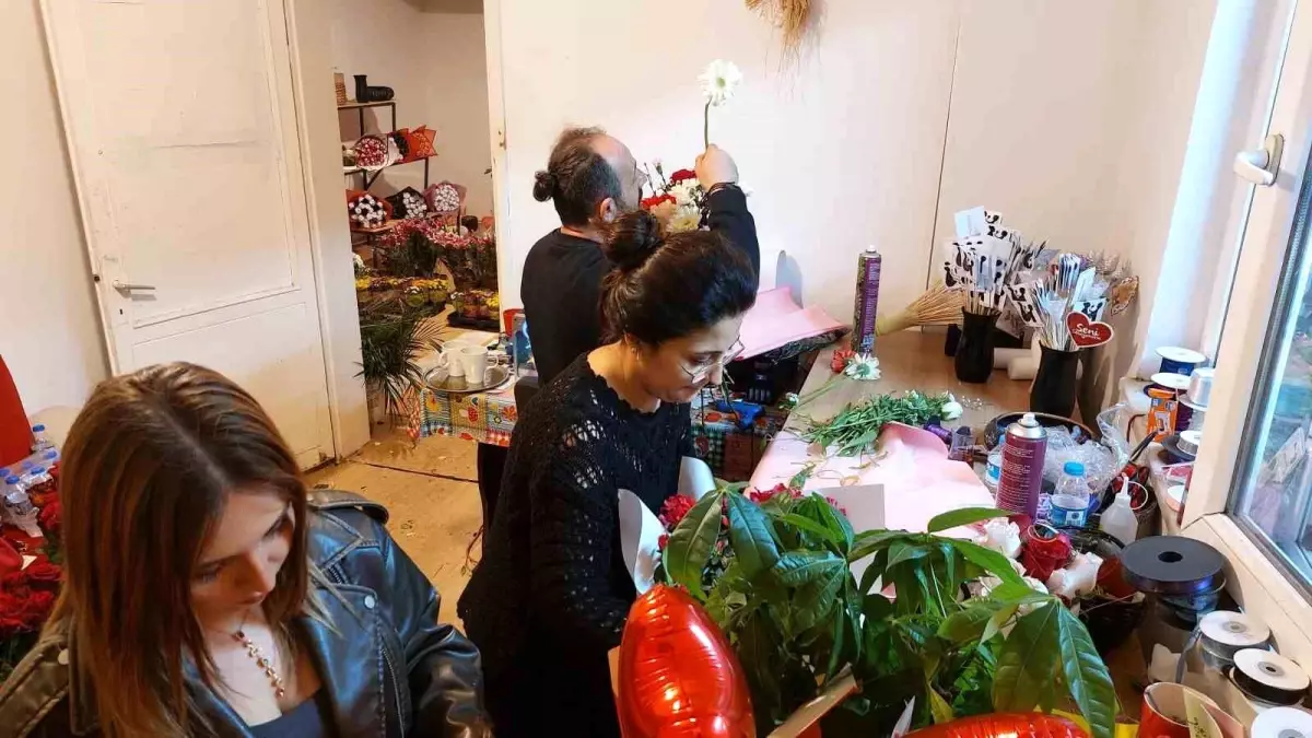 Samsun\'da Anneler Günü\'ne Özel Çiçek Satışı