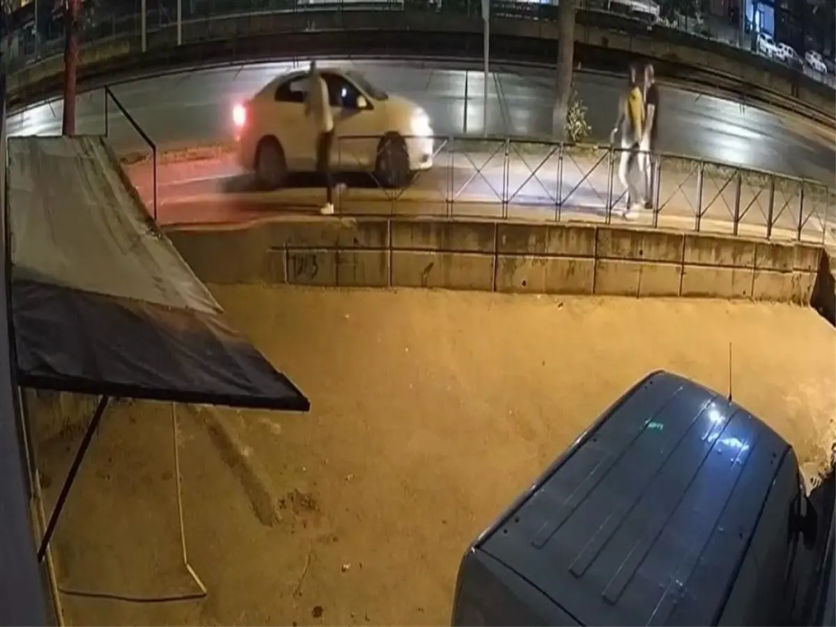 Bursa\'da Eğlence Mekanında Kavga: 1 Ölü, 2 Yaralı