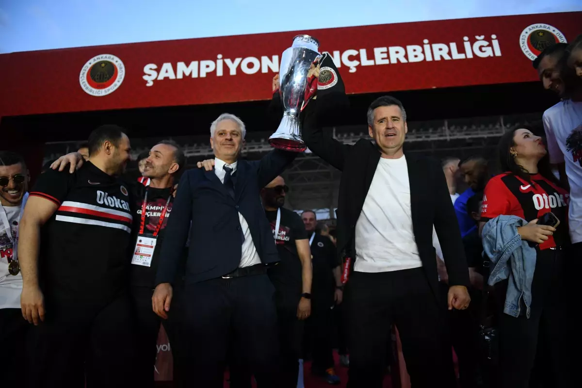 Gençlerbirliği Süper Lig\'e Yükseldi