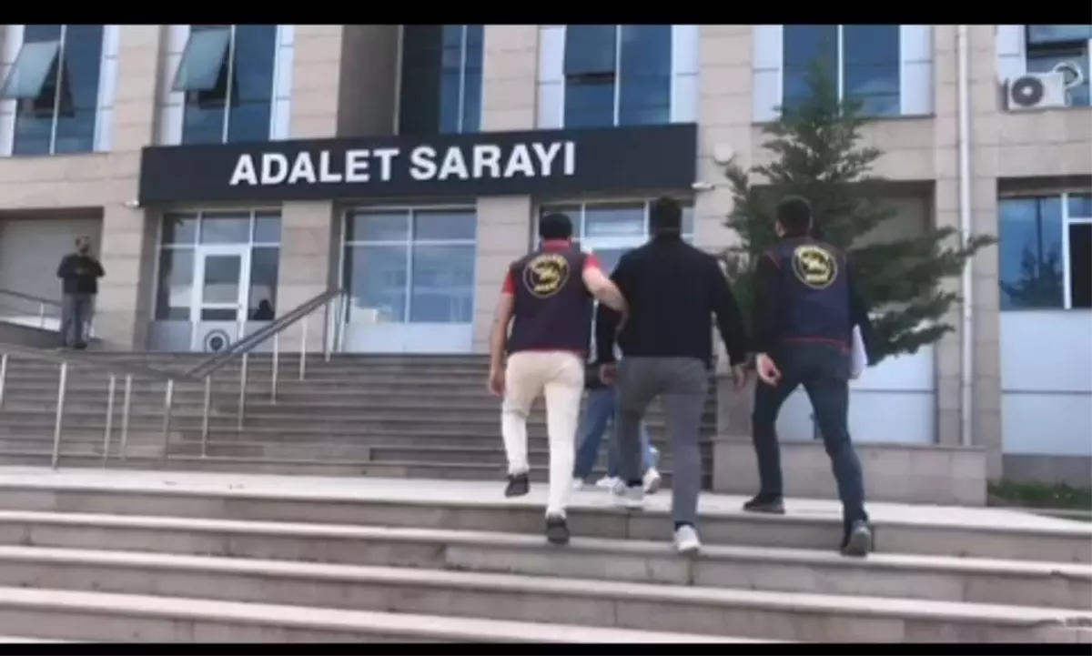 Van\'da Hırsızlık Operasyonu: 8 Kişi Yakalandı