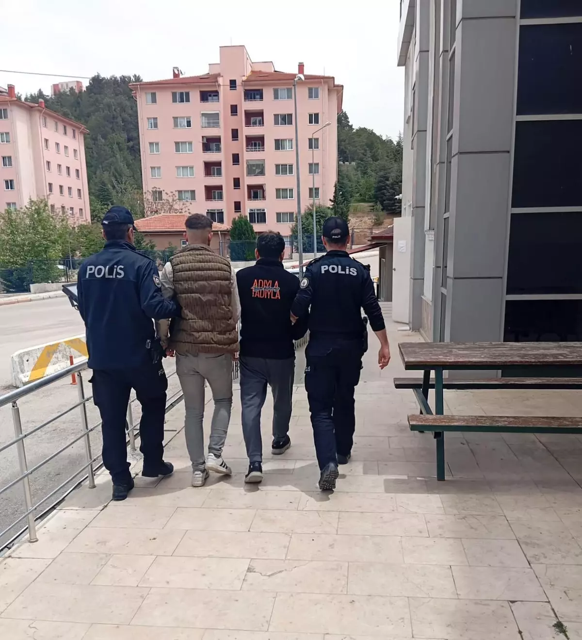 Isparta\'da Hapis Cezaevi Kaçakları Yakalandı