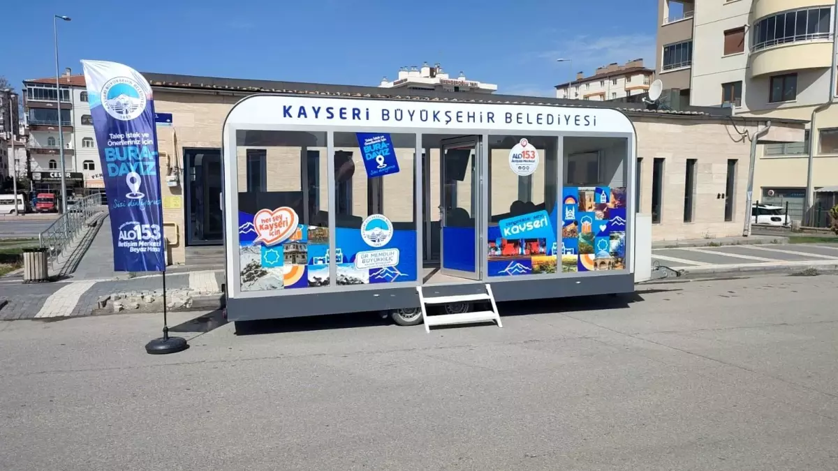 Kayseri Büyükşehir Belediyesi\'nden Mobil Beyaz Masa ile Vatandaşa Hizmet