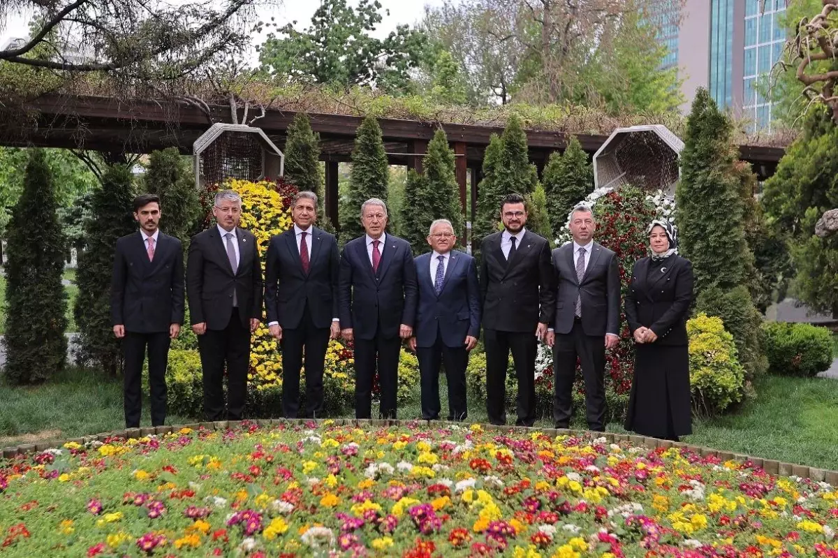 Mustafa Demir, Kayseri Büyükşehir Belediye Başkanı Büyükkılıç\'ı Ziyaret Etti