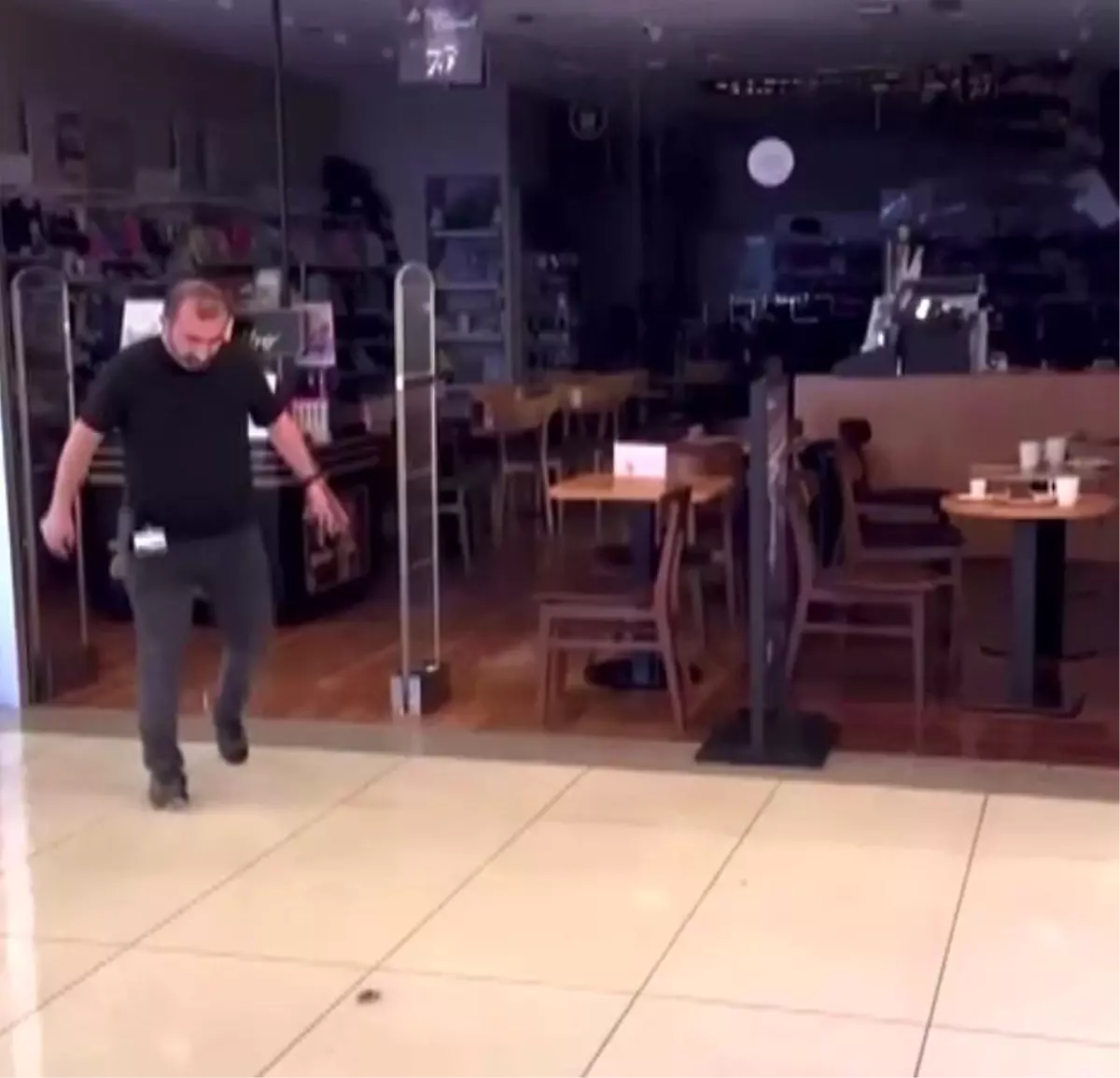 Korupark AVM\'yi Su Bastı