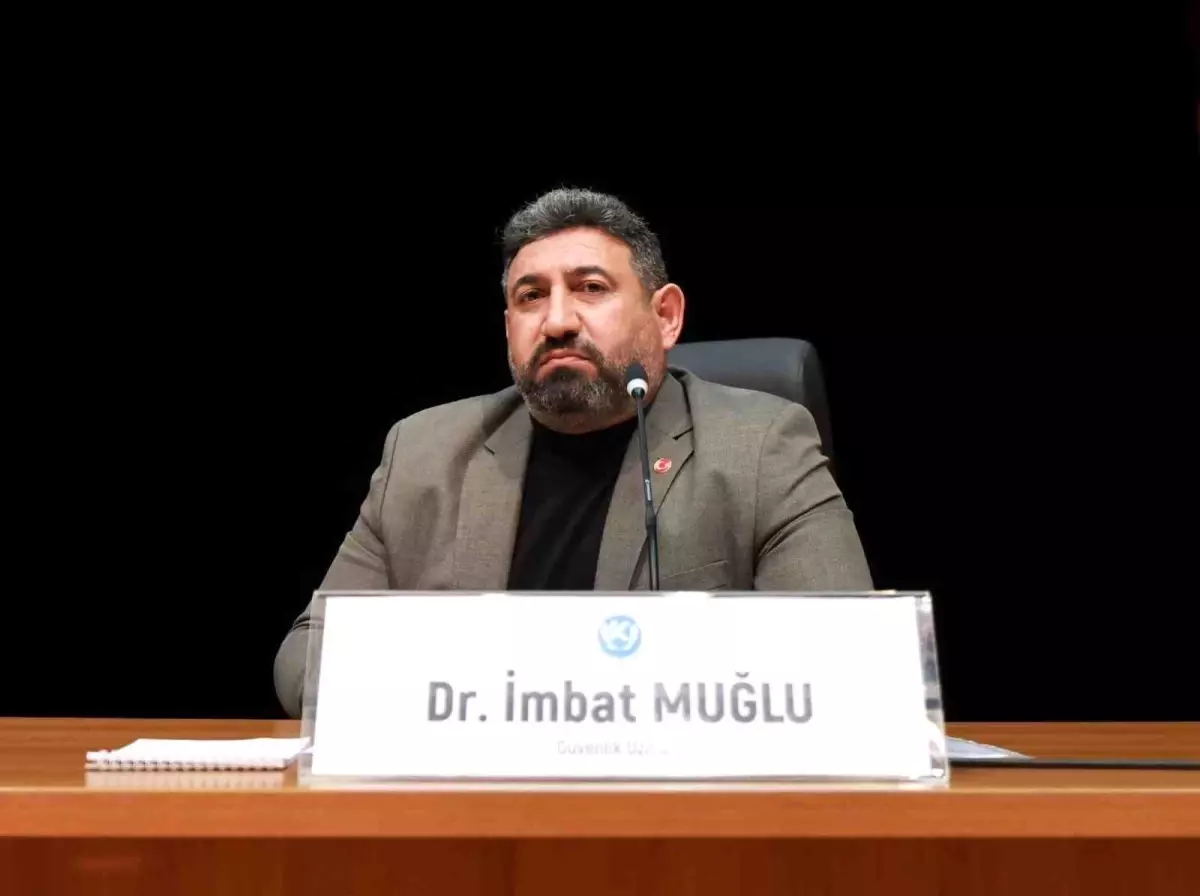 Güvenlik ve terör uzmanı Muğlu, PKK\'nın feshedilip silah bırakmasını değerlendirdi