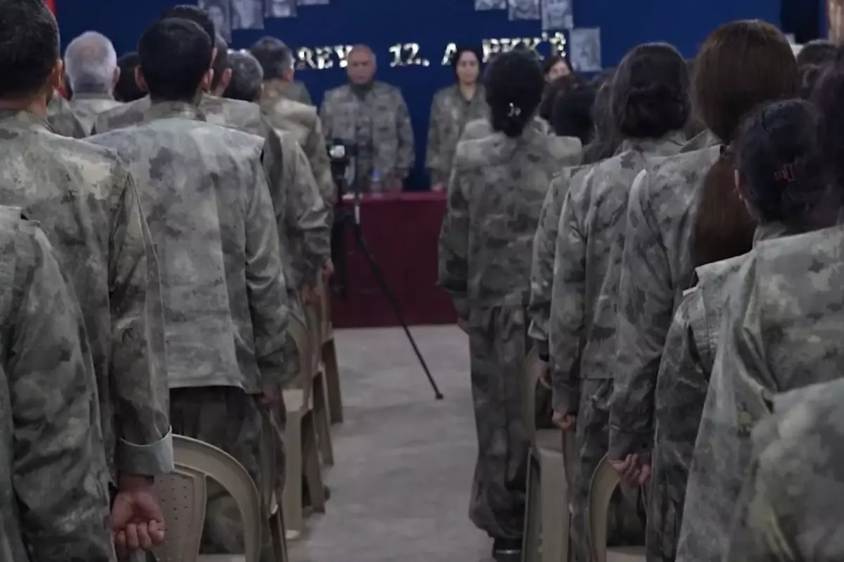 İşte terör örgütü PKK\'nın \'\'Silahları bırakıyoruz\'\' dediği an