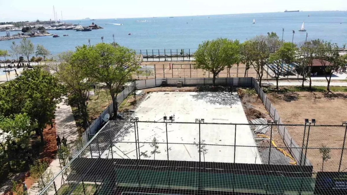 Kalamış Parkı\'nda Betonlaşma Tepkileri: Doğaseverler Nöbette