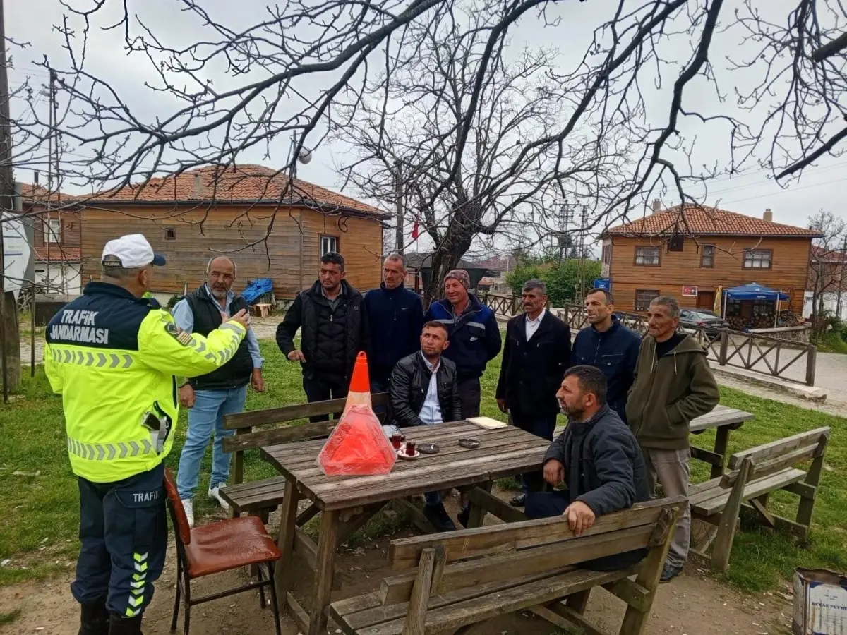 Kırklareli\'nde Jandarmadan Traktör Sürücülerine Eğitim