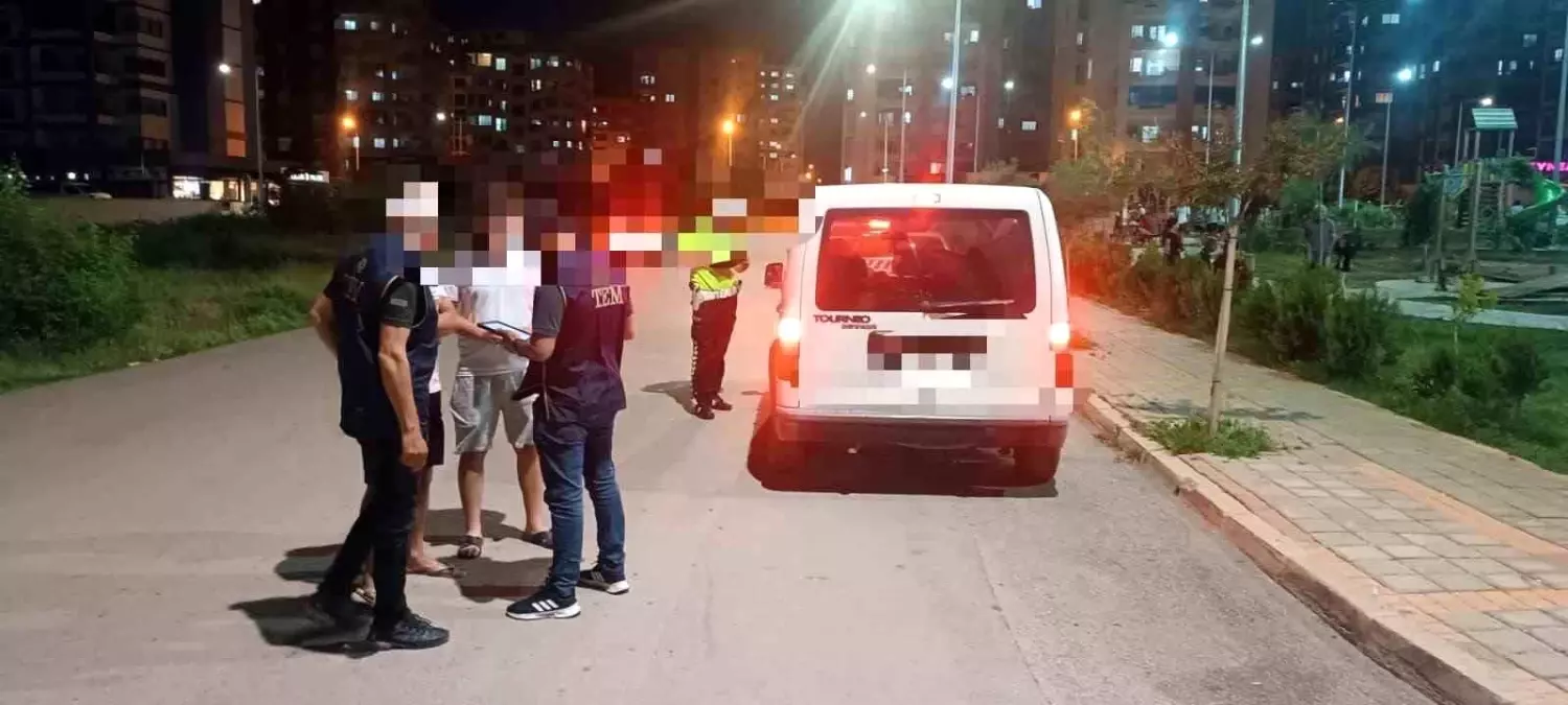 Kozan\'da 5 Hükümlü Yakalandı