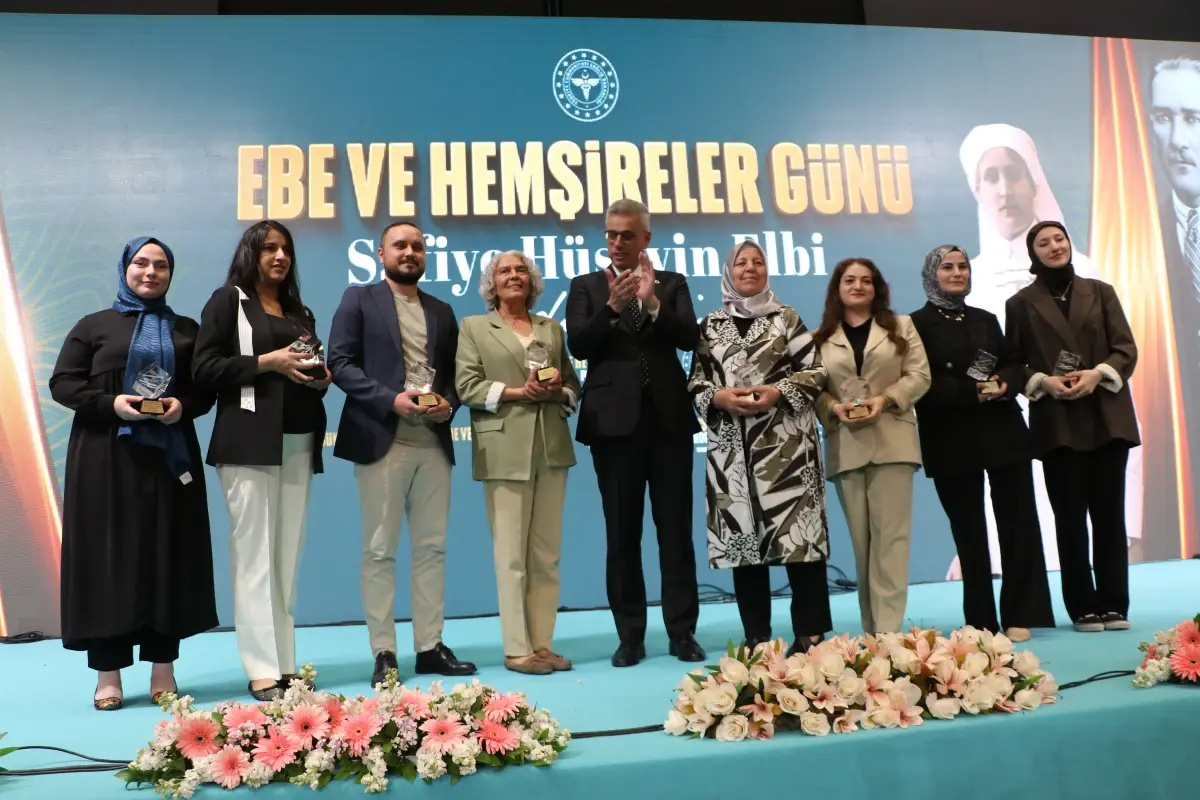 Sağlık Bakanı\'ndan Doğal Doğum Kampanyası