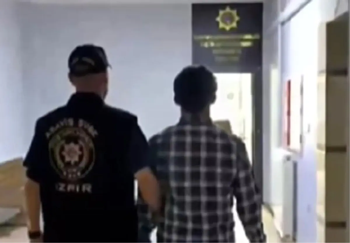 Hırsızlıkla Aranan Firari İzmir\'de Yakalandı