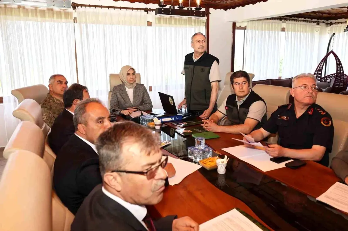 Afyonkarahisar\'da Orman Yangınlarıyla Mücadele Toplantısı
