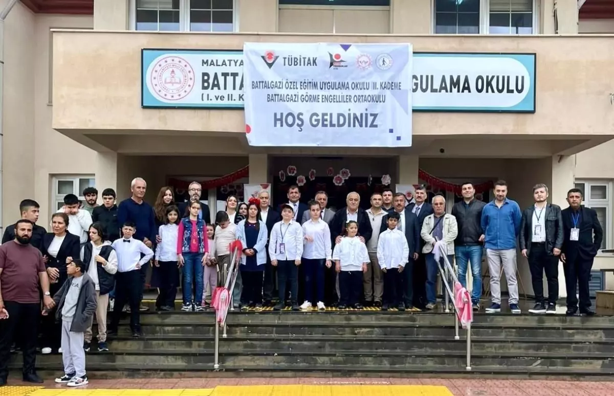 Battalgazi\'de Özel Öğrencilerden Bilim Fuarı