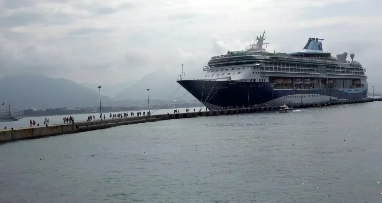 Marella Discovery 2 Alanya\'ya Demirledi