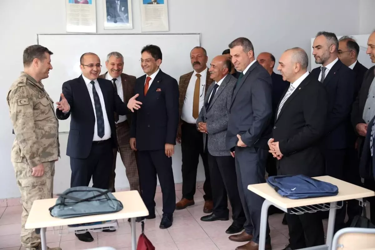 Erzurum Ticaret Borsası\'ndan Şenkaya\'ya Eğitim Destek Projesi