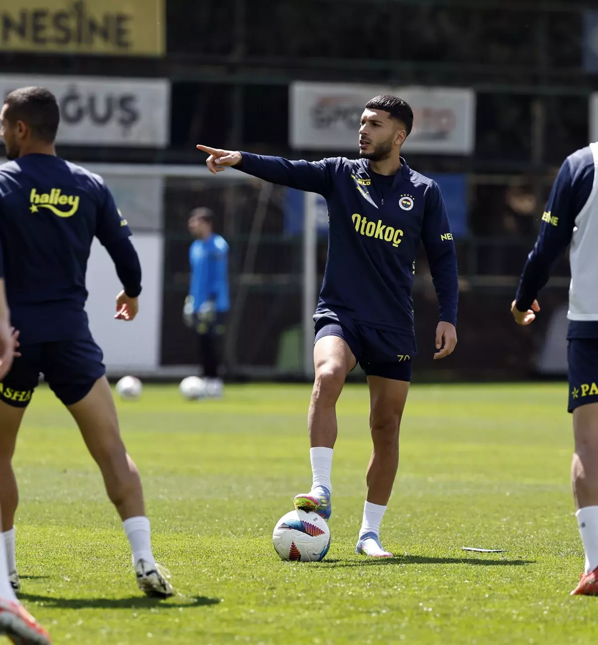 Fenerbahçe, Eyüpspor Maçına Hazırlanıyor