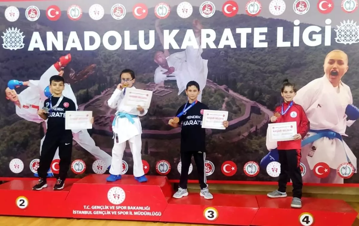 Anadolu Karate Ligi 2. Etap Müsabakaları İstanbul\'da Gerçekleşti