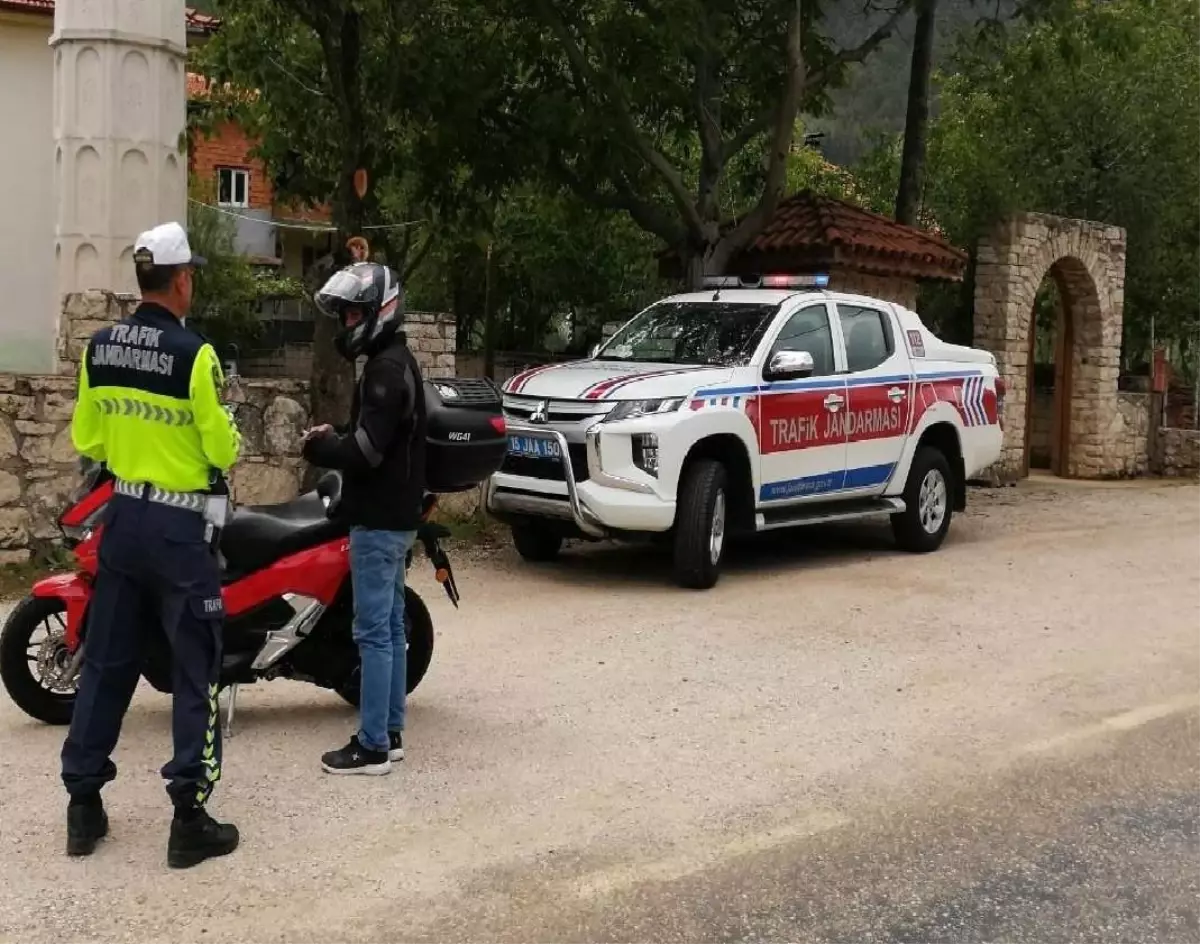Burdur\'da Motosiklet Denetimleri Sürüyor