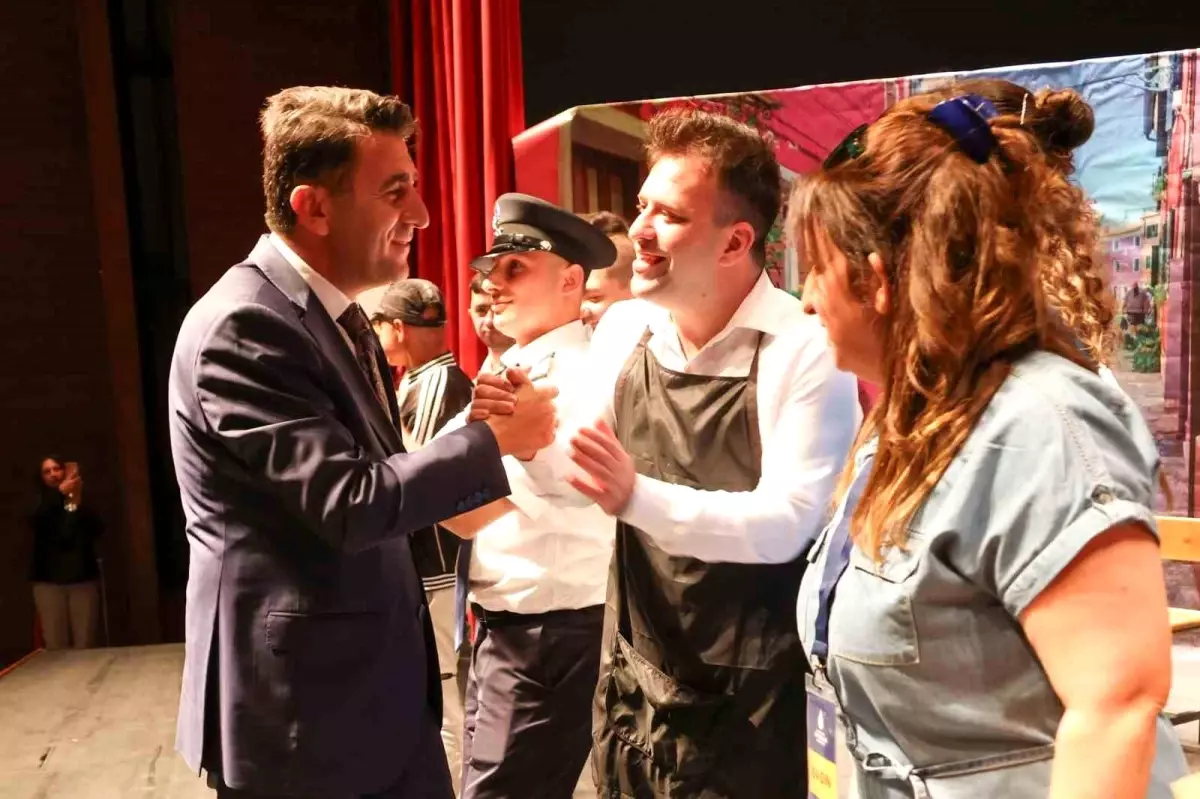 Bilecik\'te Engelliler Haftası Tiyatro Gösterisi