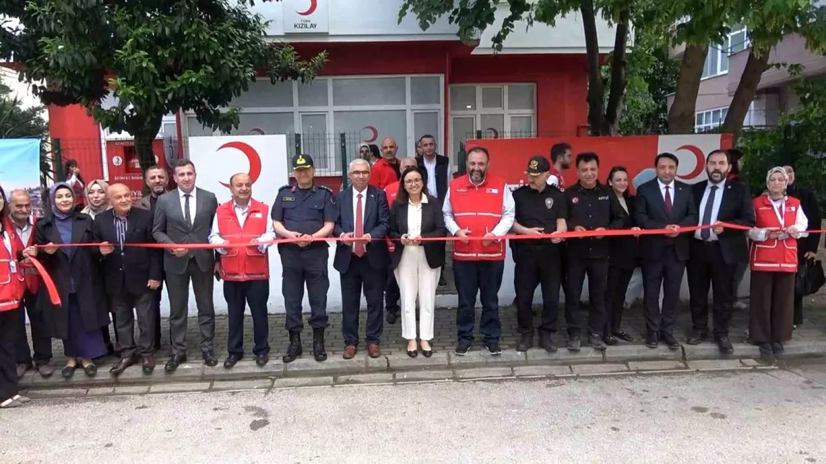 Kızılay Butik Yalova\'da Açıldı