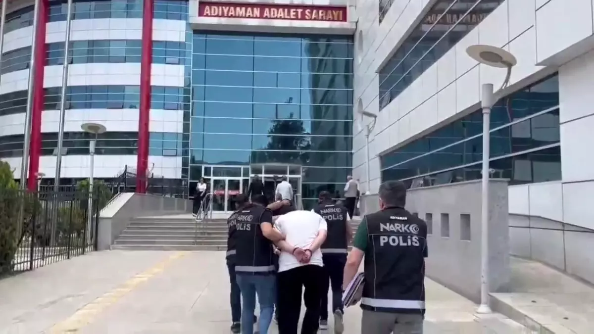 Adıyaman\'da Uyuşturucu Operasyonu: 2 Şahıs Tutuklandı