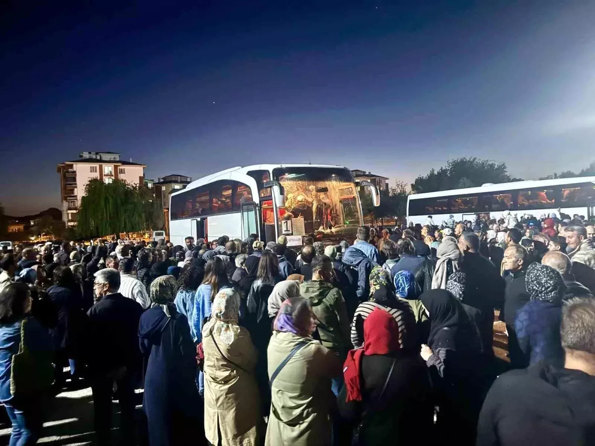 66 Hacı Adayı Kutsal Topraklara Uğurlandı