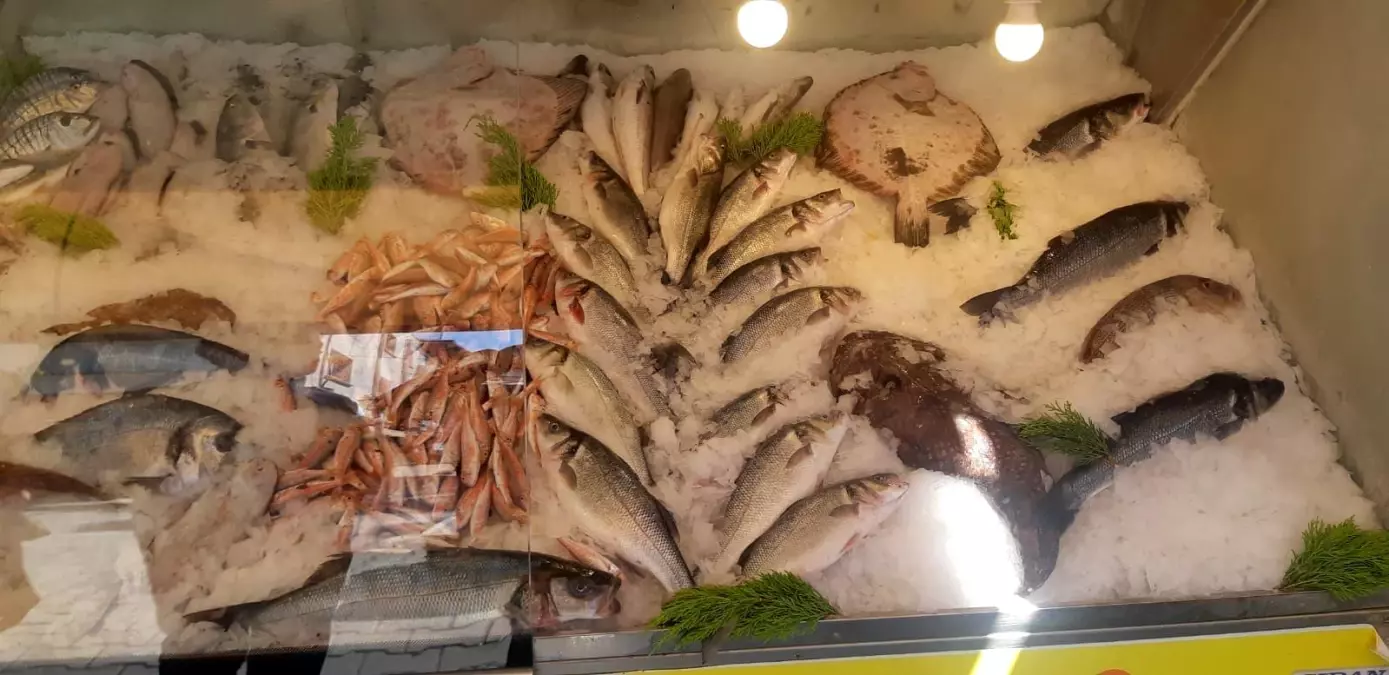 İzmir\'de Su Ürünlerine Ceza