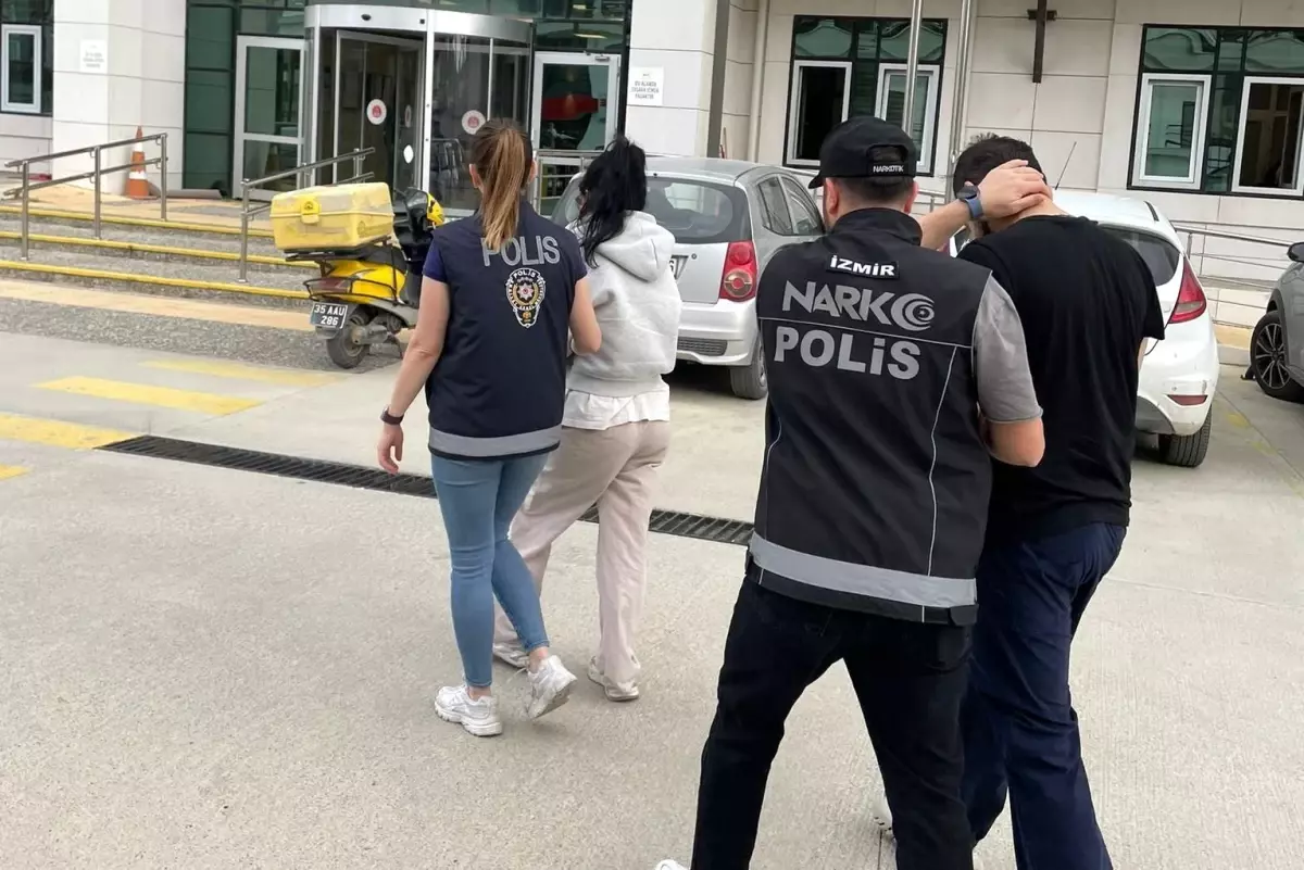 İzmir\'de Uyuşturucu Operasyonu: 2 Tutuklama