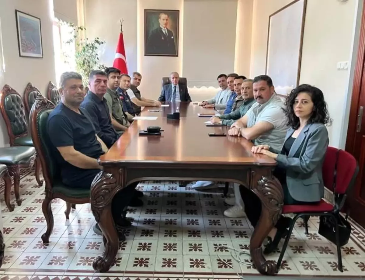 Kuşadası\'nda Yaban Domuzu Sorununa Çözüm Toplantısı