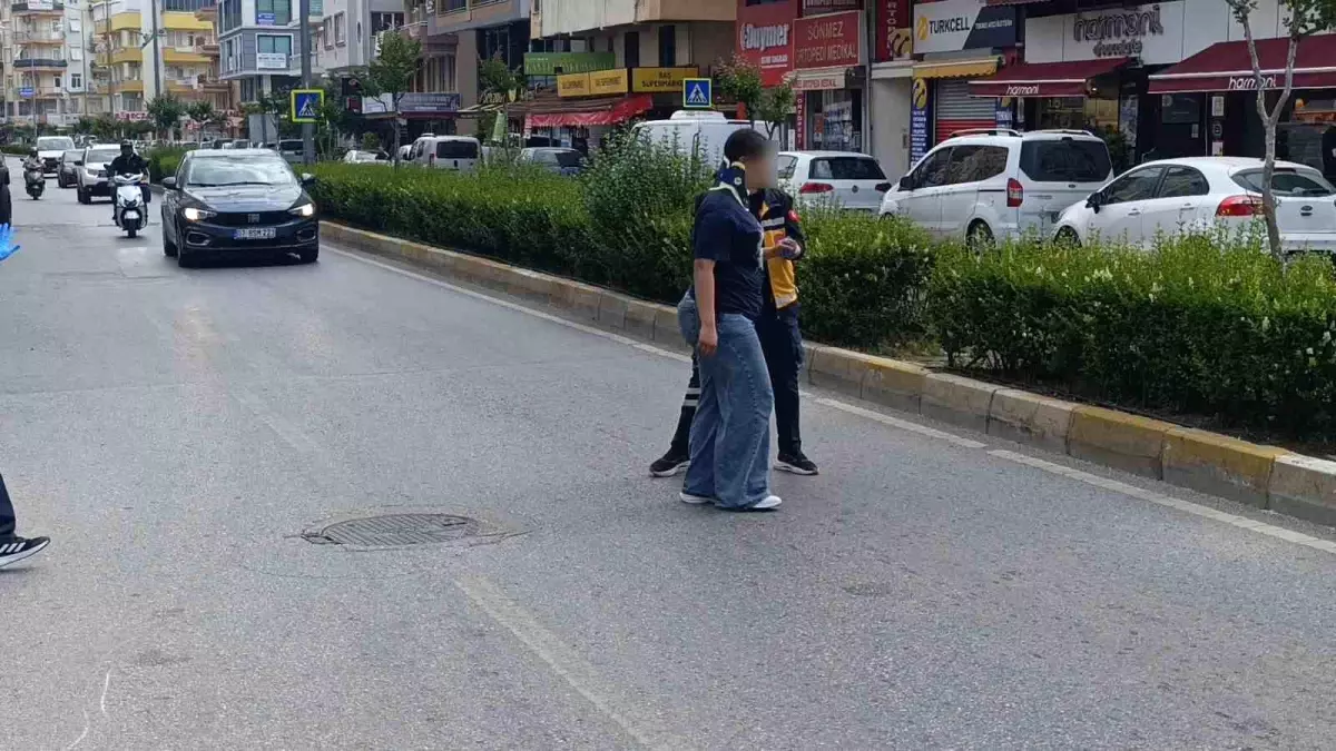 Manavgat\'ta Yaya Geçidini Kullanmayınca Kaza