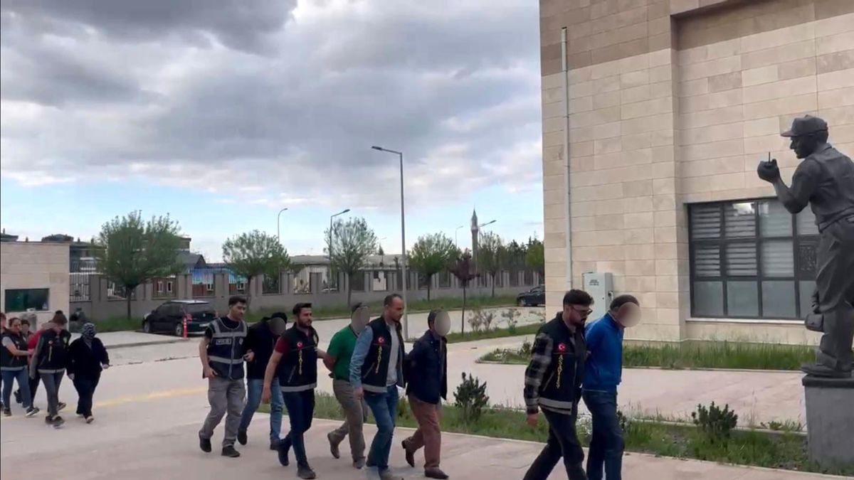 Afyonkarahisar\'da Fuhuş Operasyonu