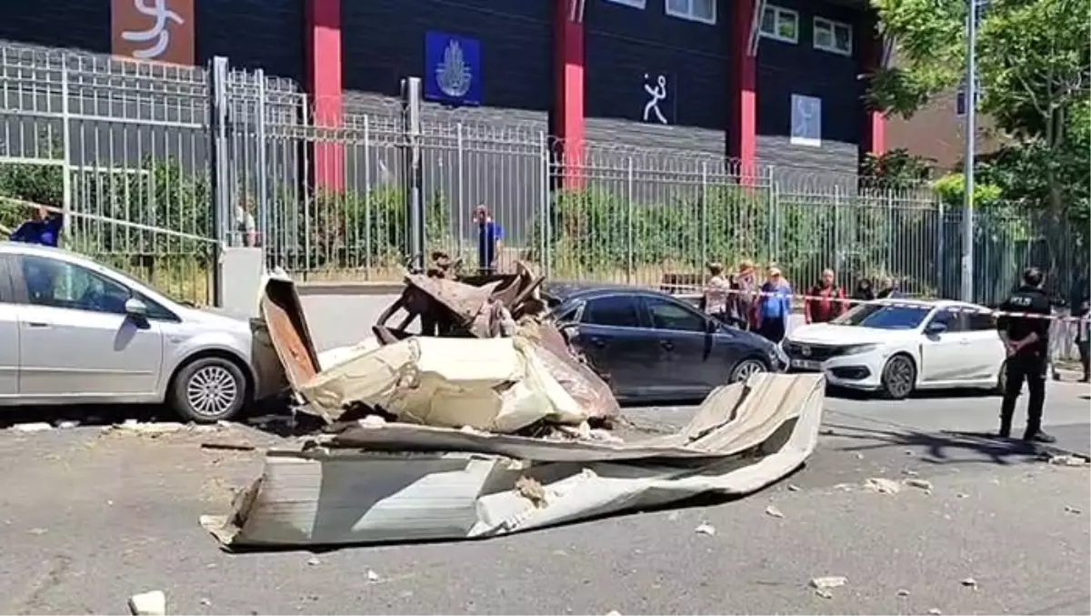Bağcılar\'da bir iş yerinde bulunan buhar kazanı patladı
