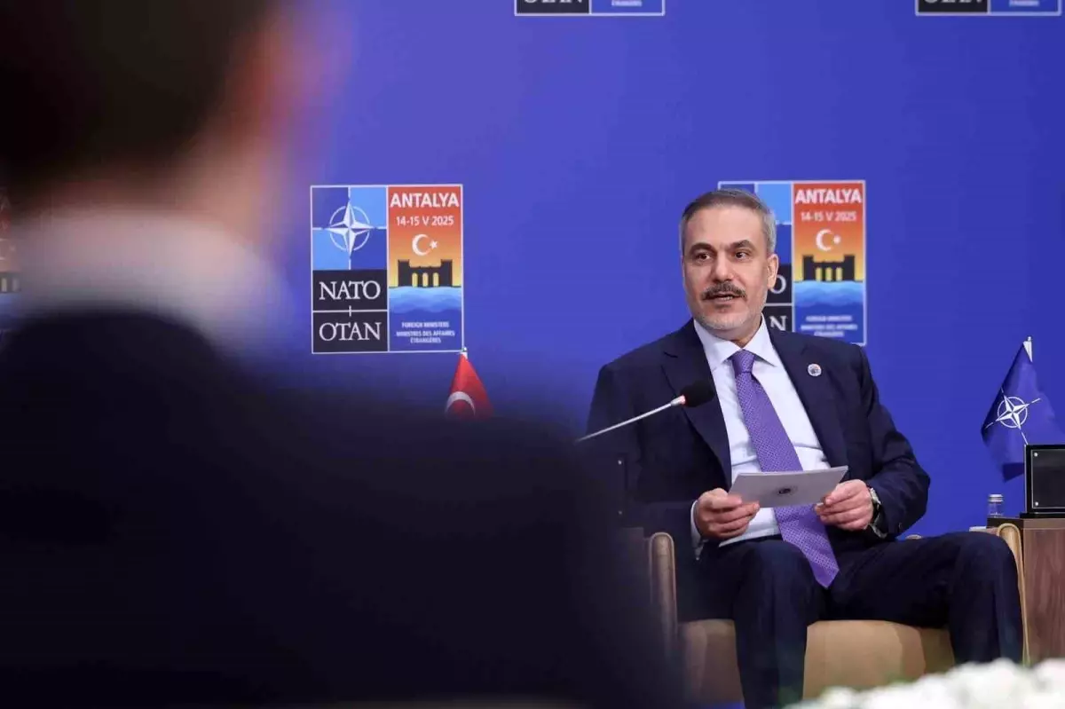 NATO\'da Güvenlik Ağı Vurgusu