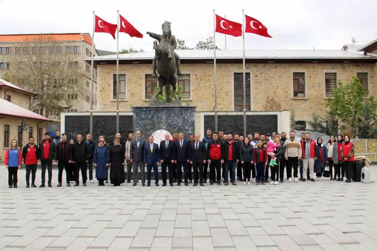 Gençlik Haftası Etkinlikleri Başladı