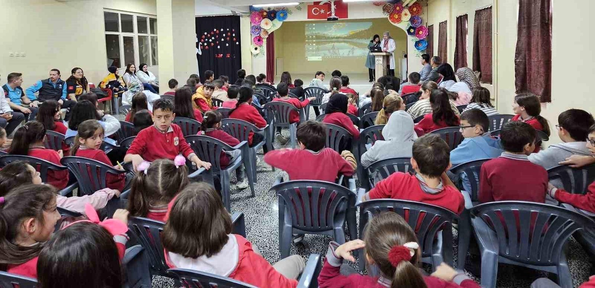 Bayburt\'ta \'Sağlıklı Çocuk Sağlıklı Gelecek\' projesi eğitimleri devam ediyor