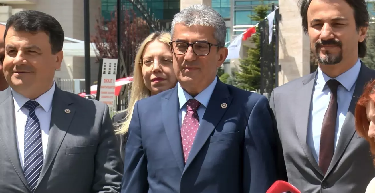 CHP, Anayasa Mahkemesi\'ne Başvurdu