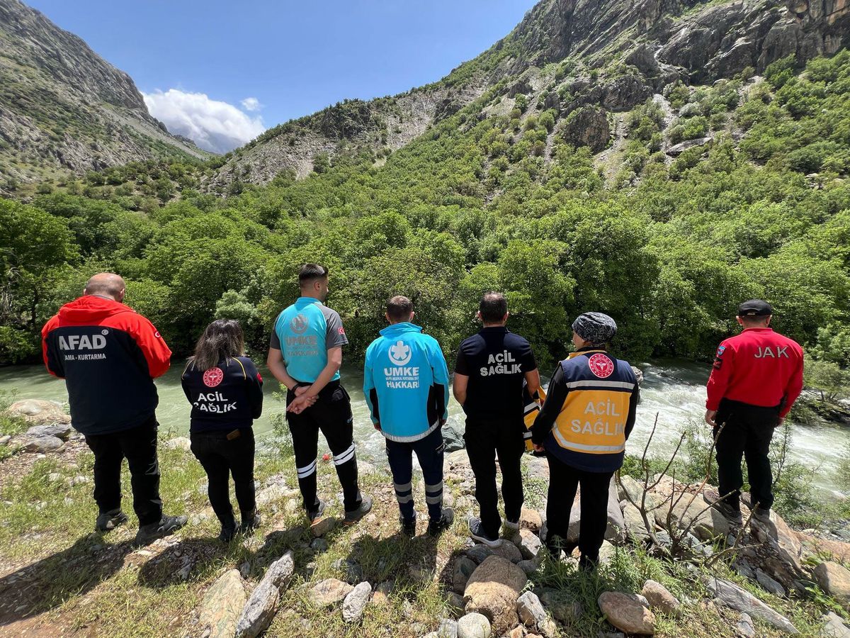 Hakkari\'de Kaybolan Genç İçin Arama Çalışmaları Devam Ediyor