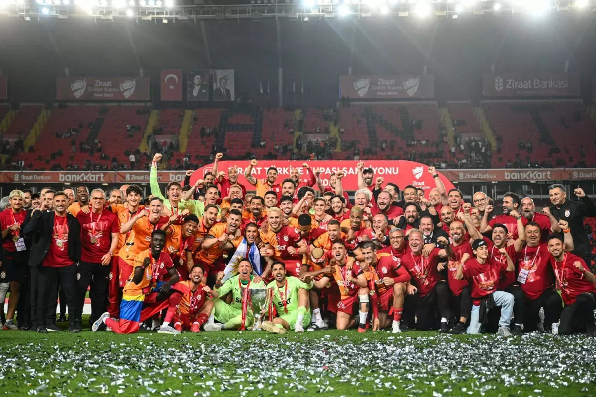 Futbolcular bayram edecek! Türkiye Kupası\'nda şampiyon olan Galatasaray\'a çılgın prim