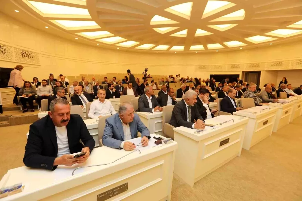 Gaziantep Büyükşehir Meclisi\'nden TFF Başkanı\'na Fahri Hemşerilik