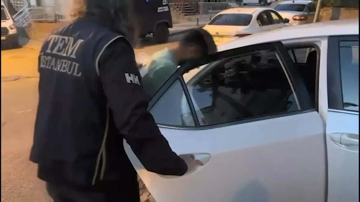 İstanbul\'da DEAŞ Operasyonu: 11 Gözaltı
