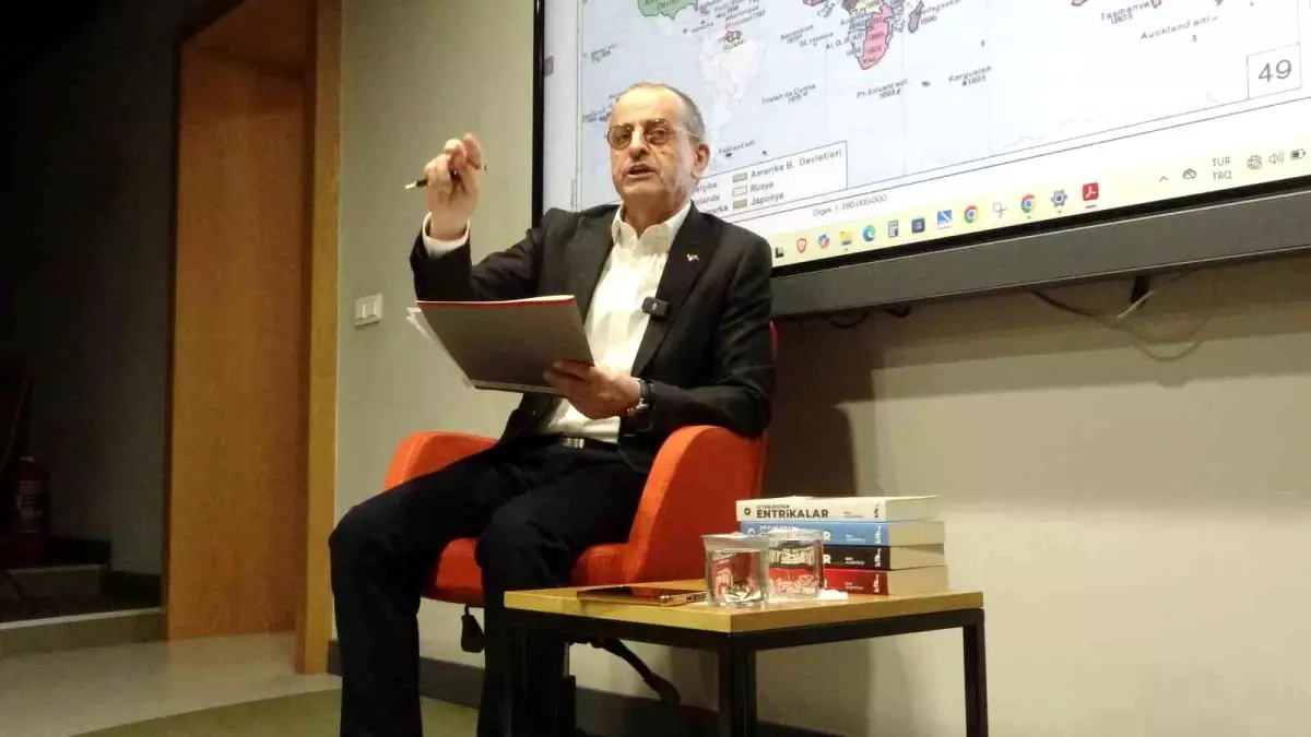 Nuh Albayrak Kartal\'da Öğrencilerle Buluştu