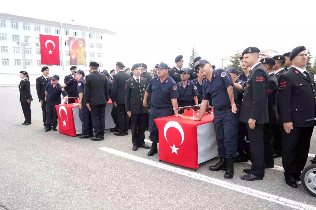 Engelli Vatandaşlar Niğde\'de Asker Oldu