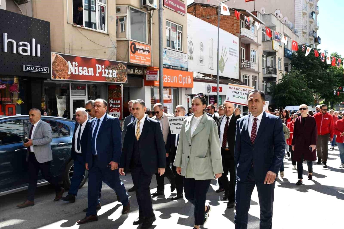 Bilecik\'te Aile Yılı Yürüyüşü