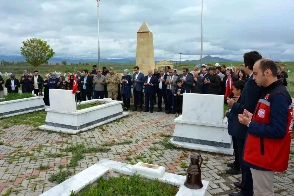 Edebük\'de katledilen 9 vatandaş dualarla anıldı