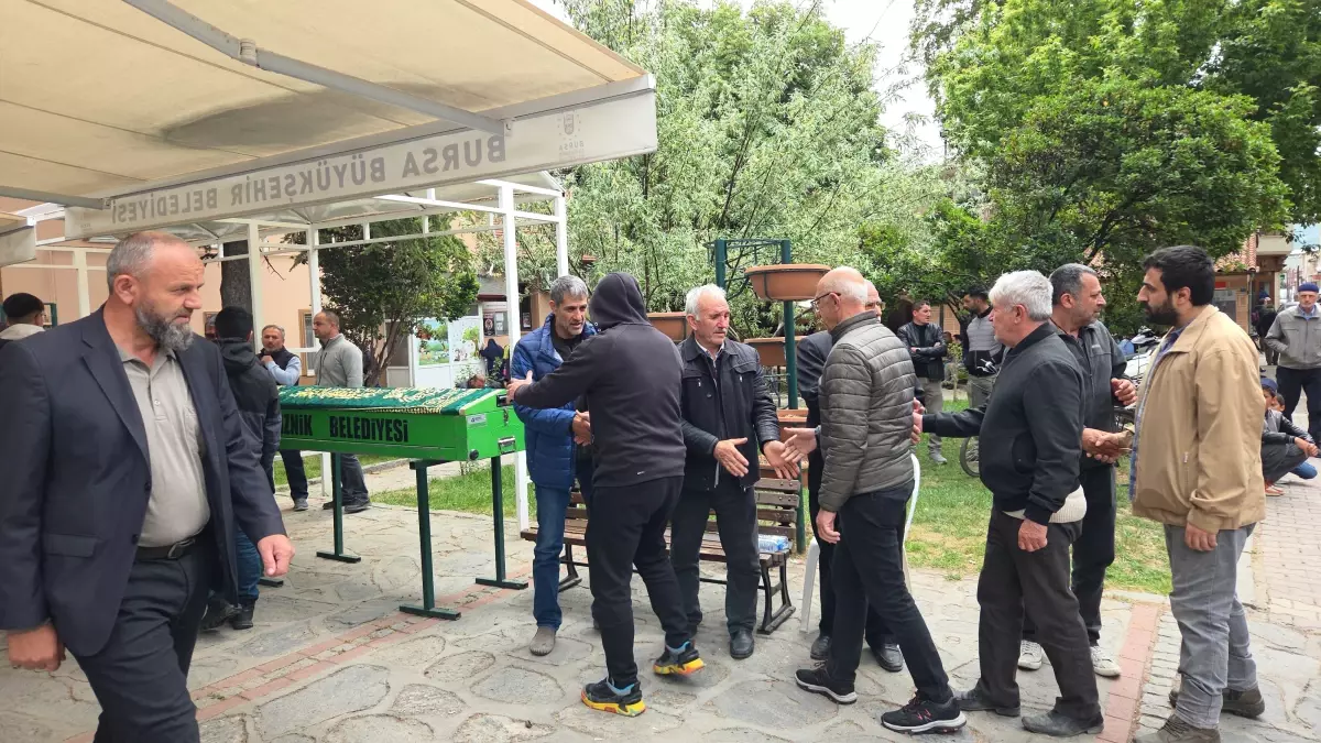İznik\'te Elektrikli Bisiklet Kazası