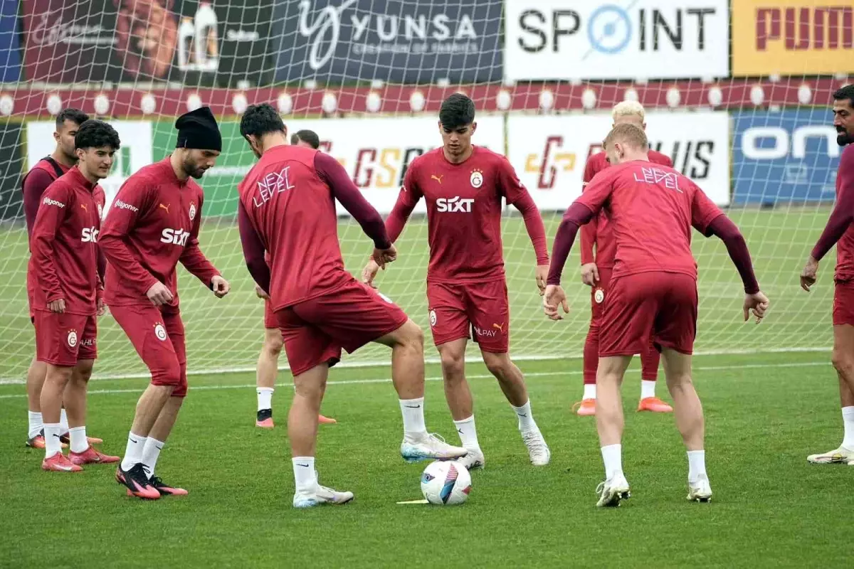Galatasaray Kayserispor\'a Hazırlanıyor