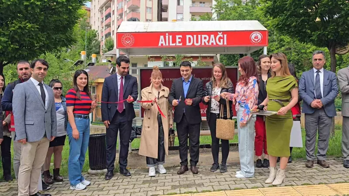 Tunceli\'de Aile Günü Yürüyüşü