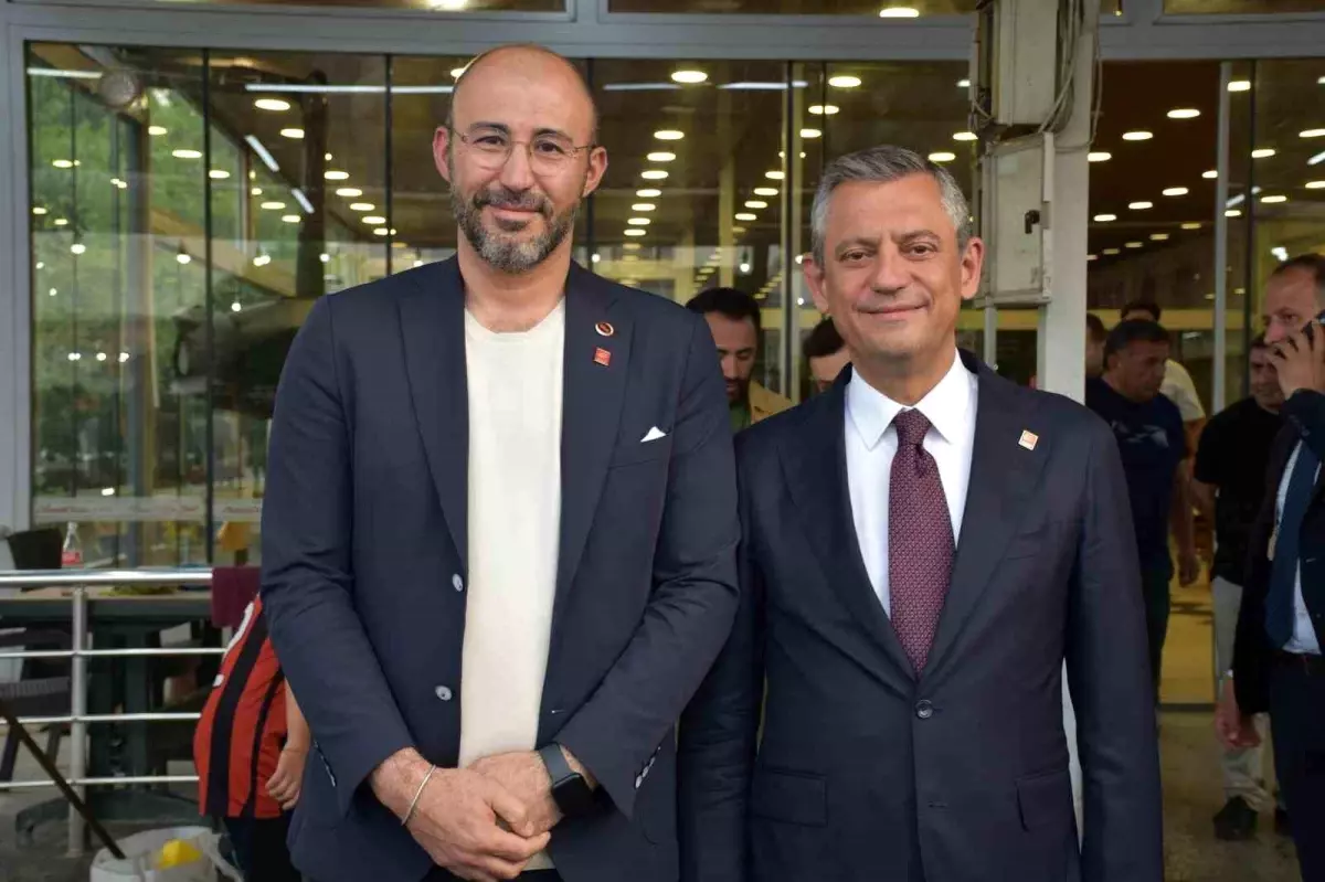 CHP Genel Başkanı Özgür Özel, Germencik\'te Ziyaret Gerçekleştirdi